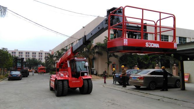 11 ton telescopic loader 5