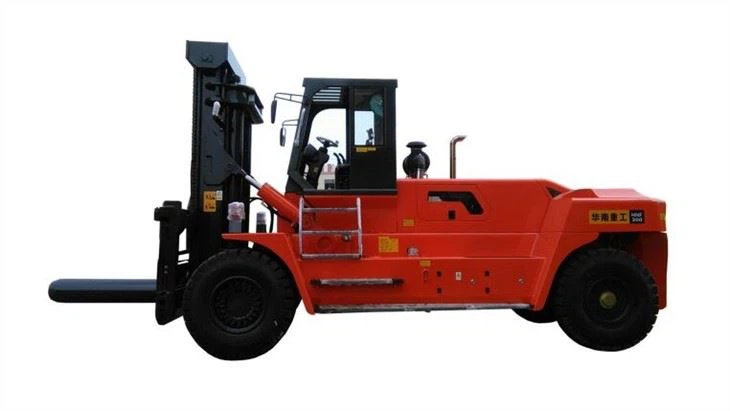 30 Ton Diesel Heavy Forklift With Attachment Handling Equipment