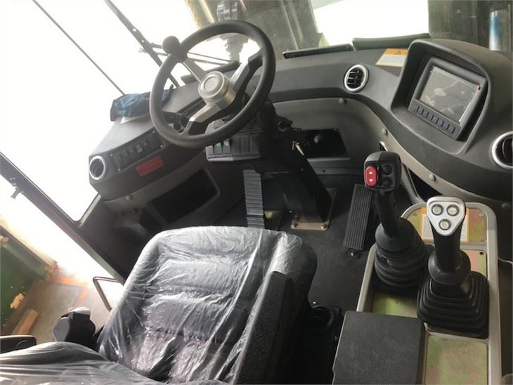32 Ton Heavy Forklift Truck Engine Diesel