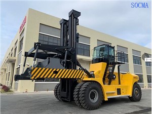 45t vorkheftruck met zware containerstrooier
